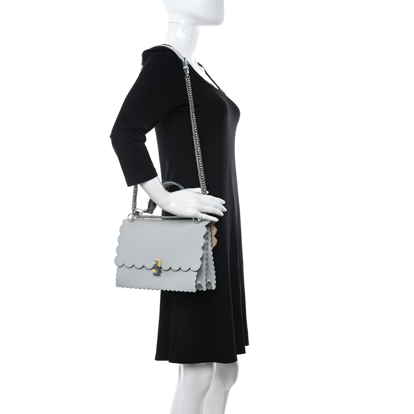 Vitello Liberty Scalloped Studded Kan I Shoulder Bag Grigio Perla