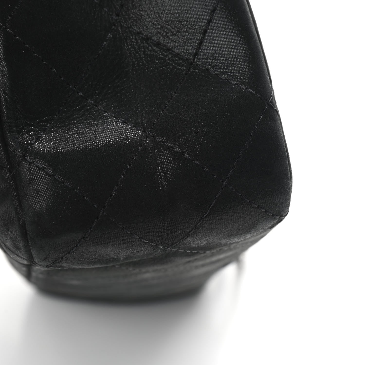 Chanel Iridescent Calfskin Quilted 2.55 Reissue 227 Flap Black 10 of 10