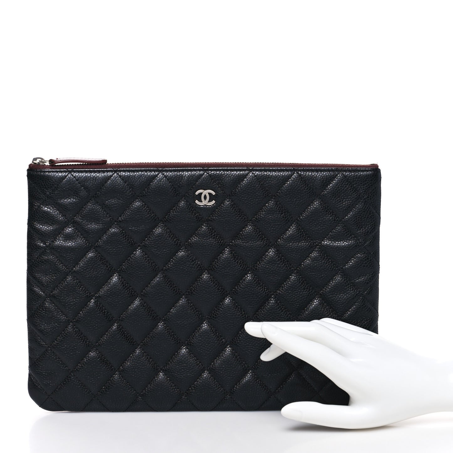 Caviar Quilted Medium Cosmetic Case Black
