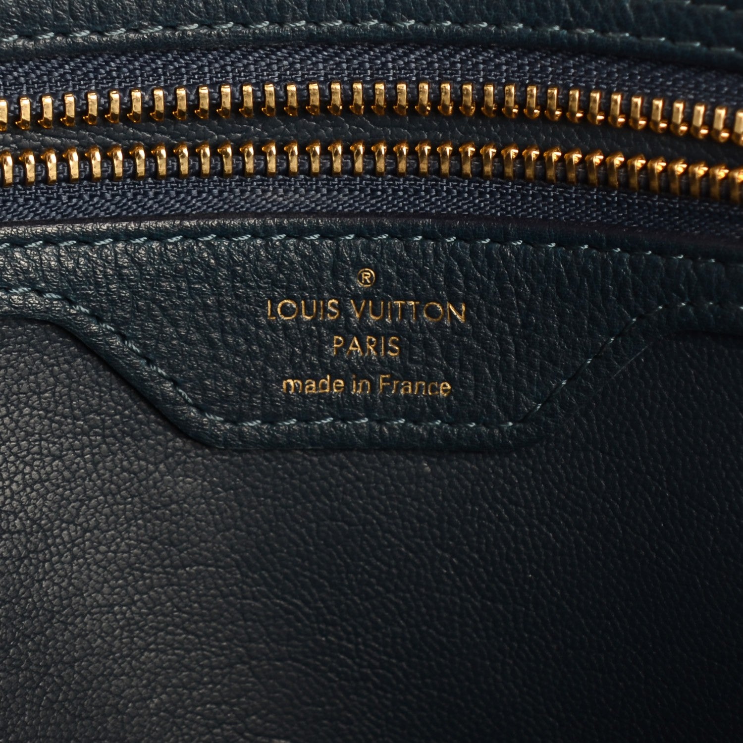 Louis Vuitton Ostrich Python Majestueux Tote MM Blue 6 of 7