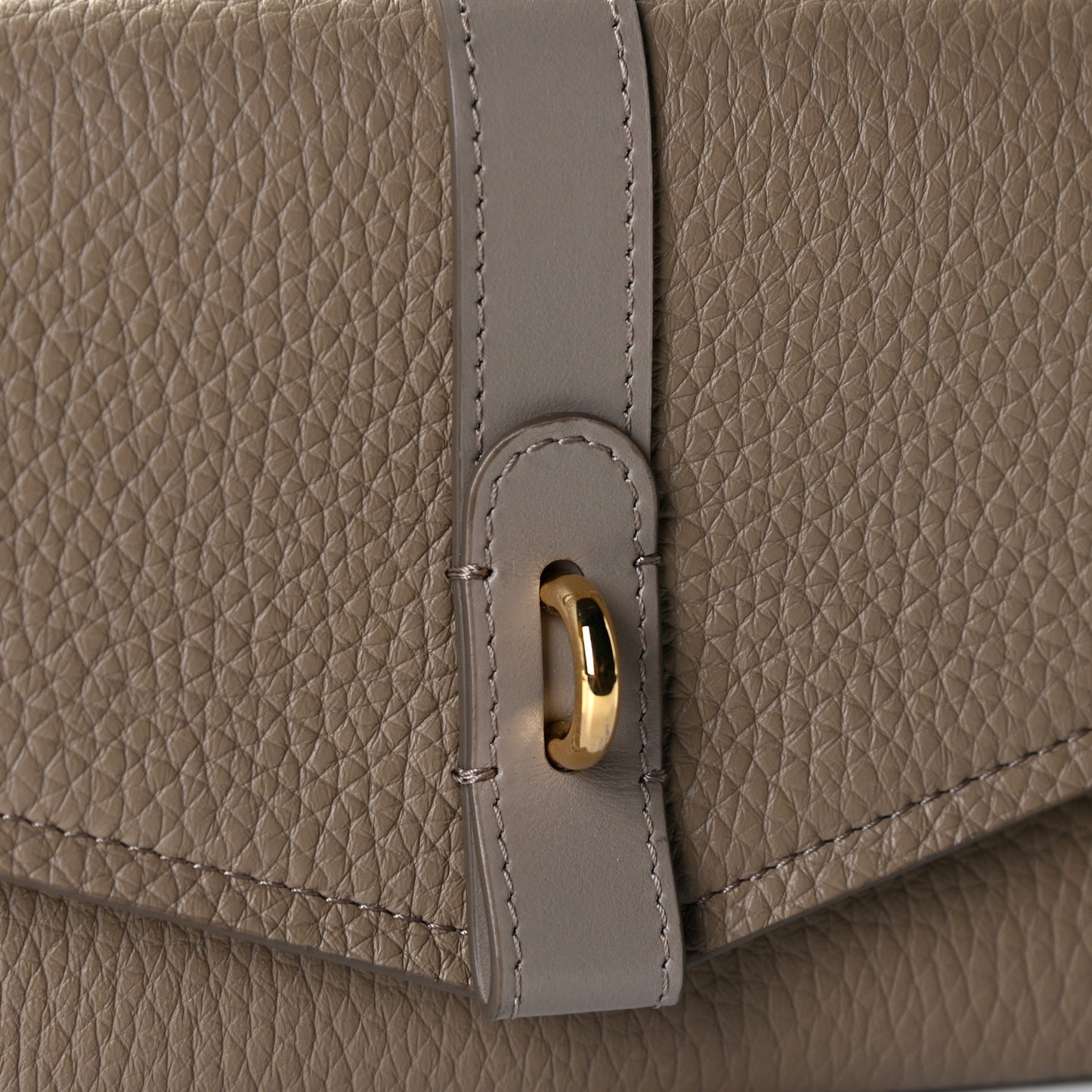 Grained Calfskin Aby Chain Wallet Motty Grey