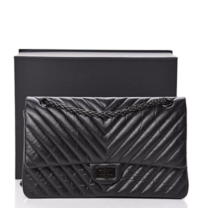 Chanel Aged Calfskin Chevron Quilted 2.55 Reissue 226 So Black 14 of 14