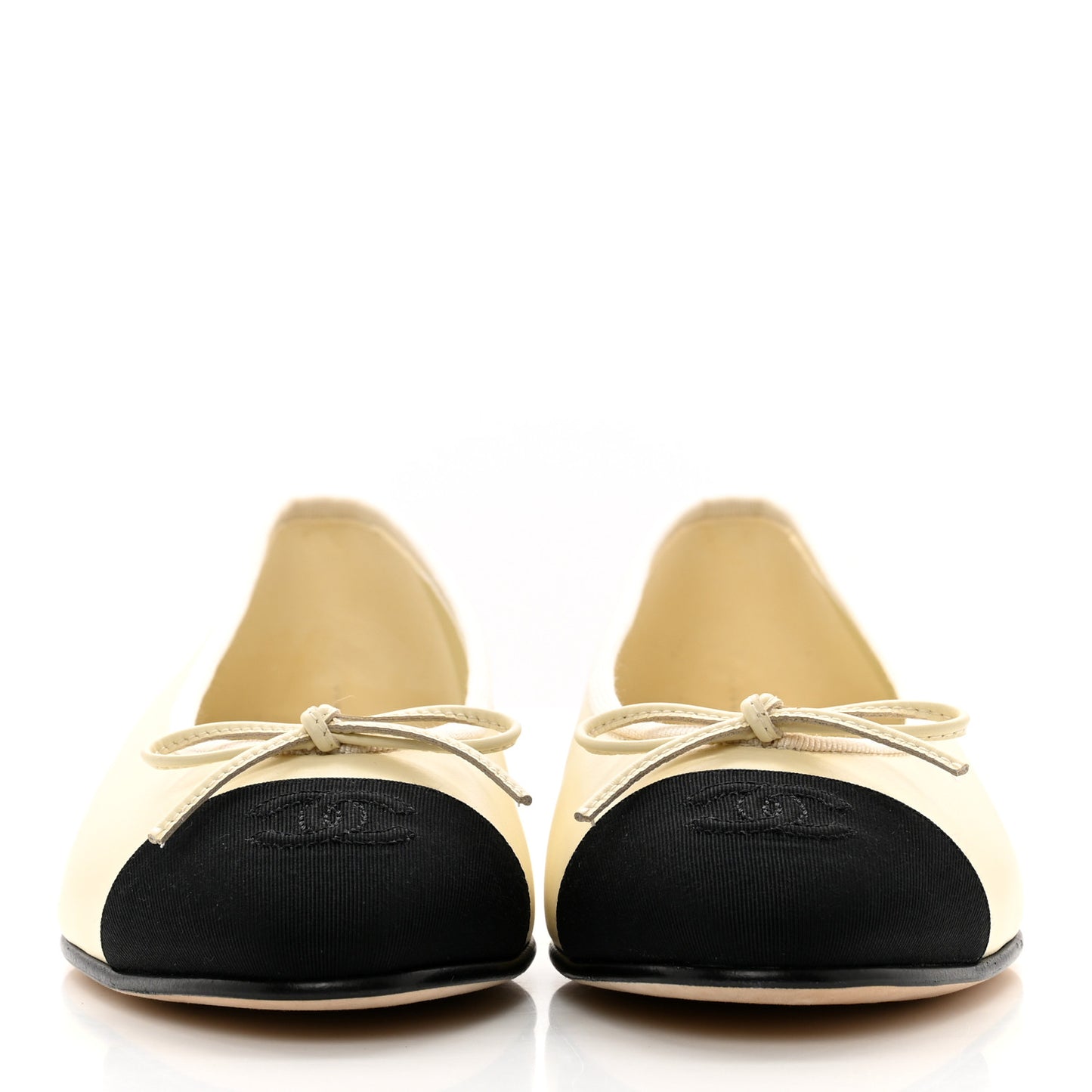 Calfskin Grosgrain Cap Toe CC Ballerina Flats 37 Ivory Black