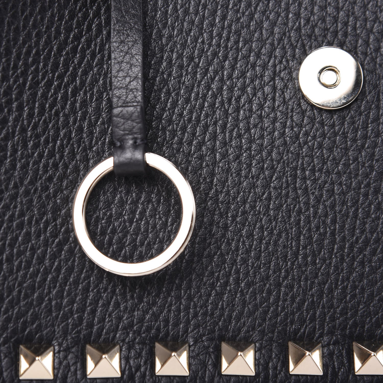 Valentino Garavani Pebbled Calfskin Rockstud Flap Wallet On Chain Black 7 of 11