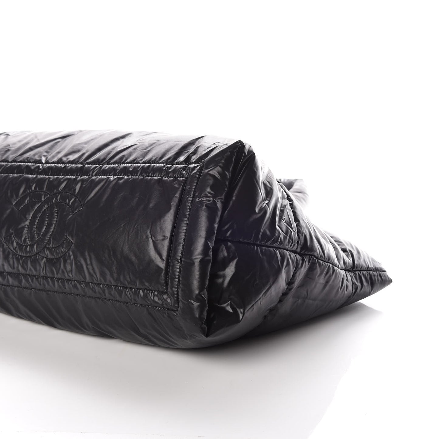 Nylon Quilted Medium Coco Cocoon Reversible Tote Black