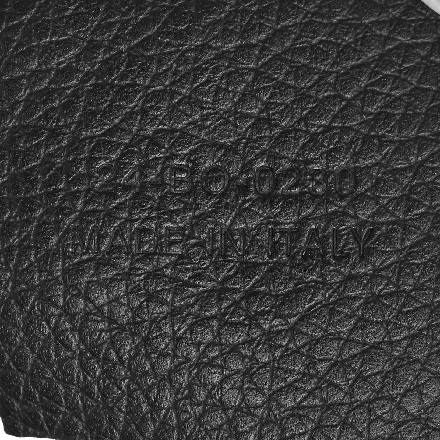 X SHAWN STUSSY Grained Calfskin Airpods Case Black