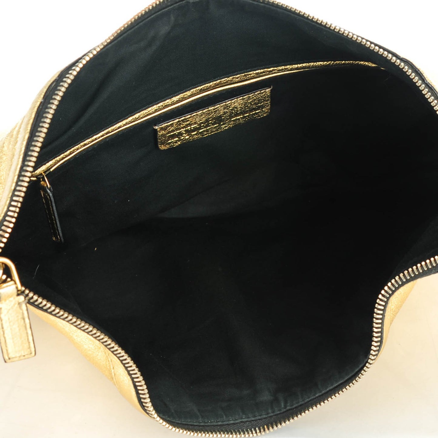 Metallic Lambskin De Manta Clutch Gold