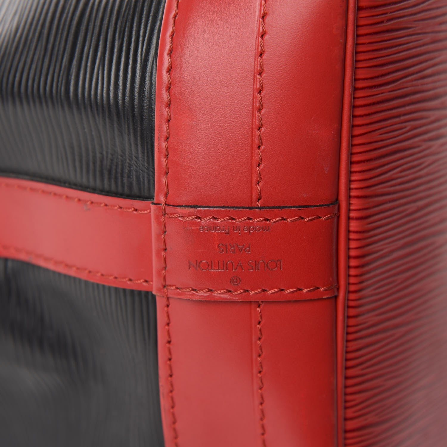 Louis Vuitton Epi Bi-Color Noe Castillan Red Black 7 of 11