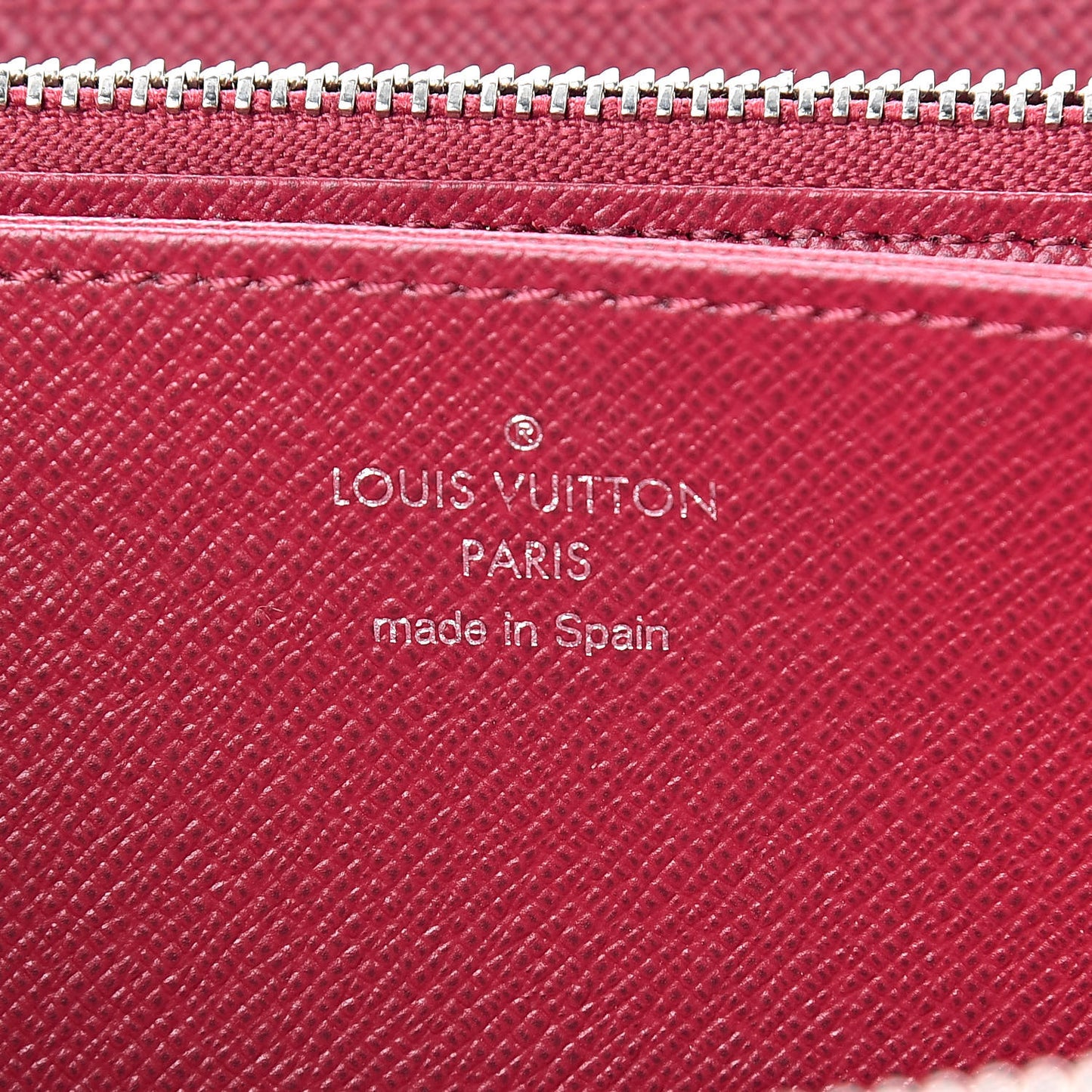 Epi Zippy Wallet Fuchsia
