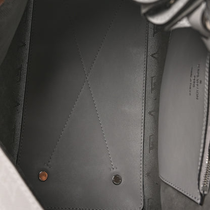 Louis Vuitton Reverse Mahina Carmel Hobo Gris Souris Gray 5 of 9