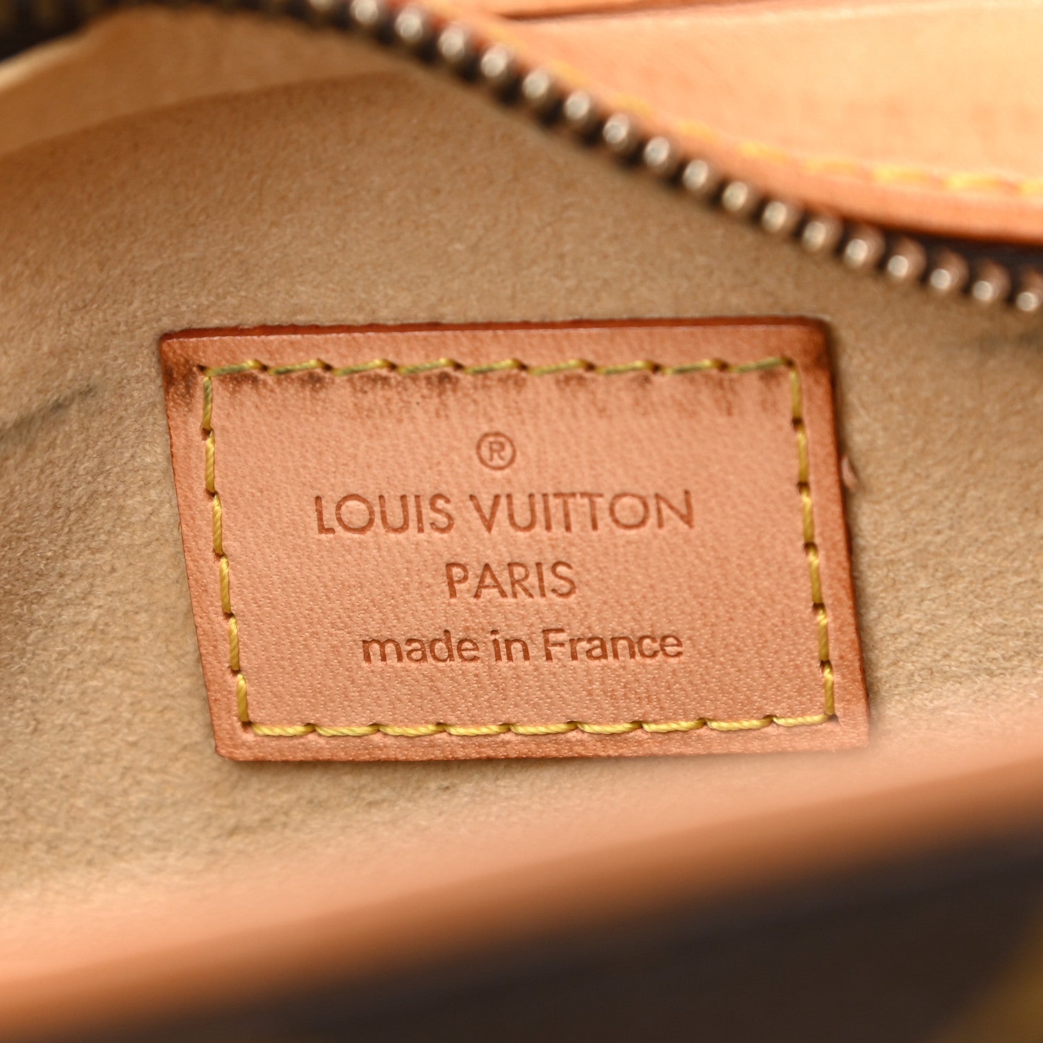 Louis Vuitton Monogram Hudson GM 6 of 9