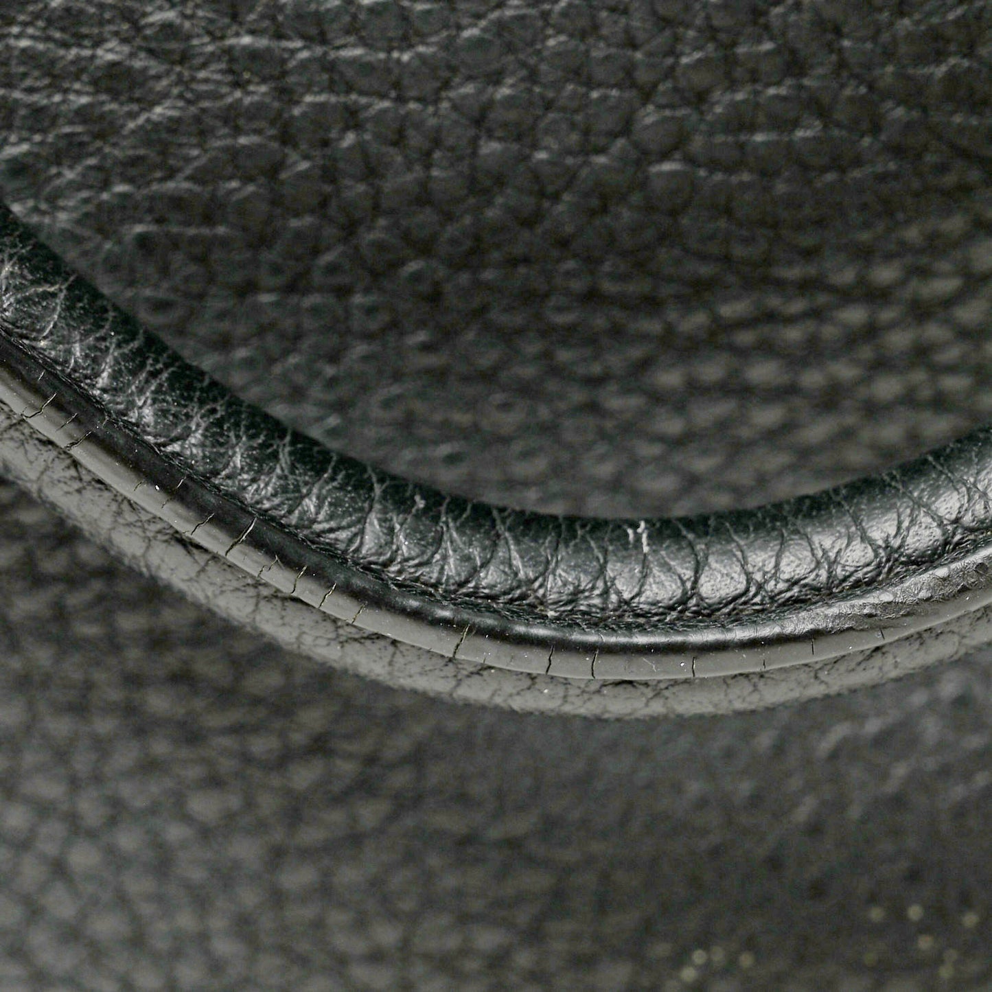 Vitello Daino Tote Dark Grey