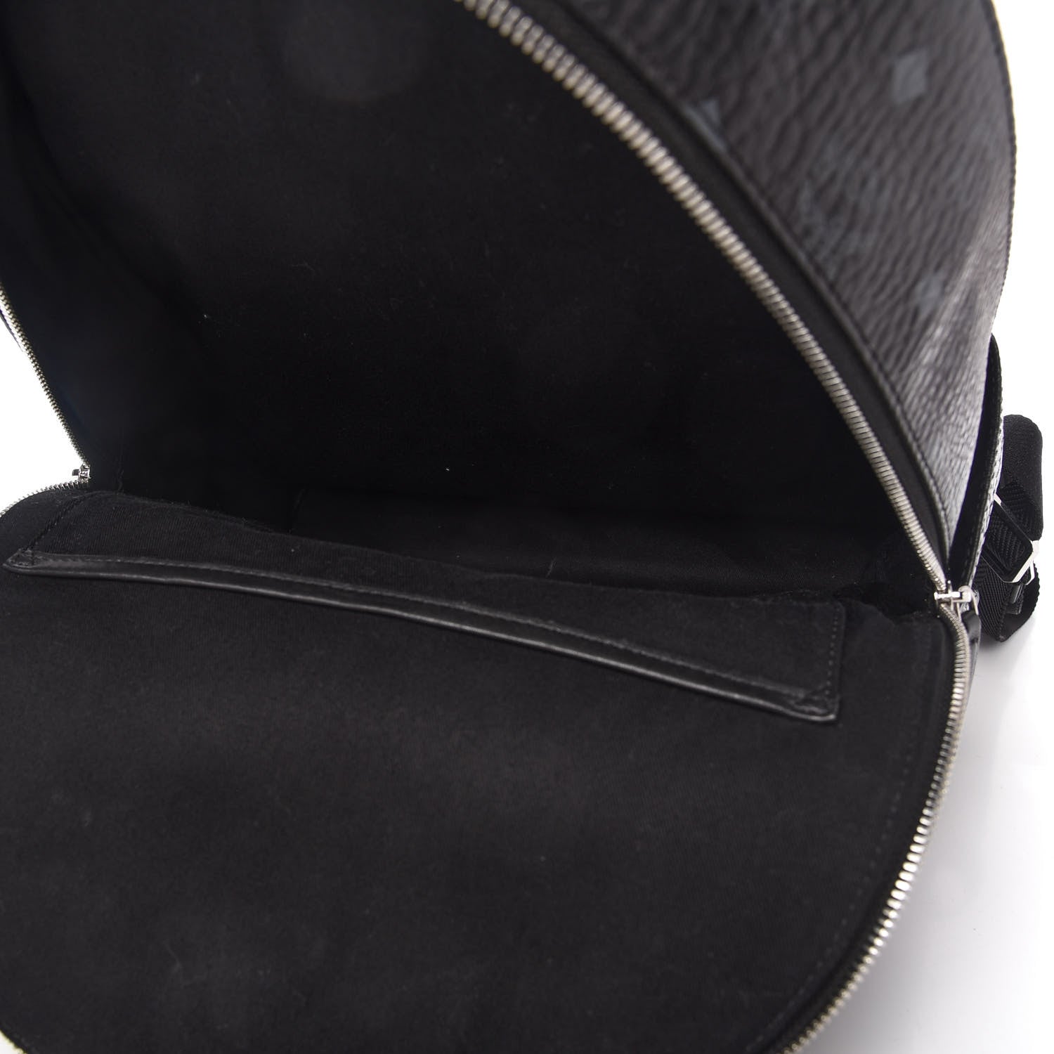 MCM Visetos Medium Stark Backpack Black 5 of 9