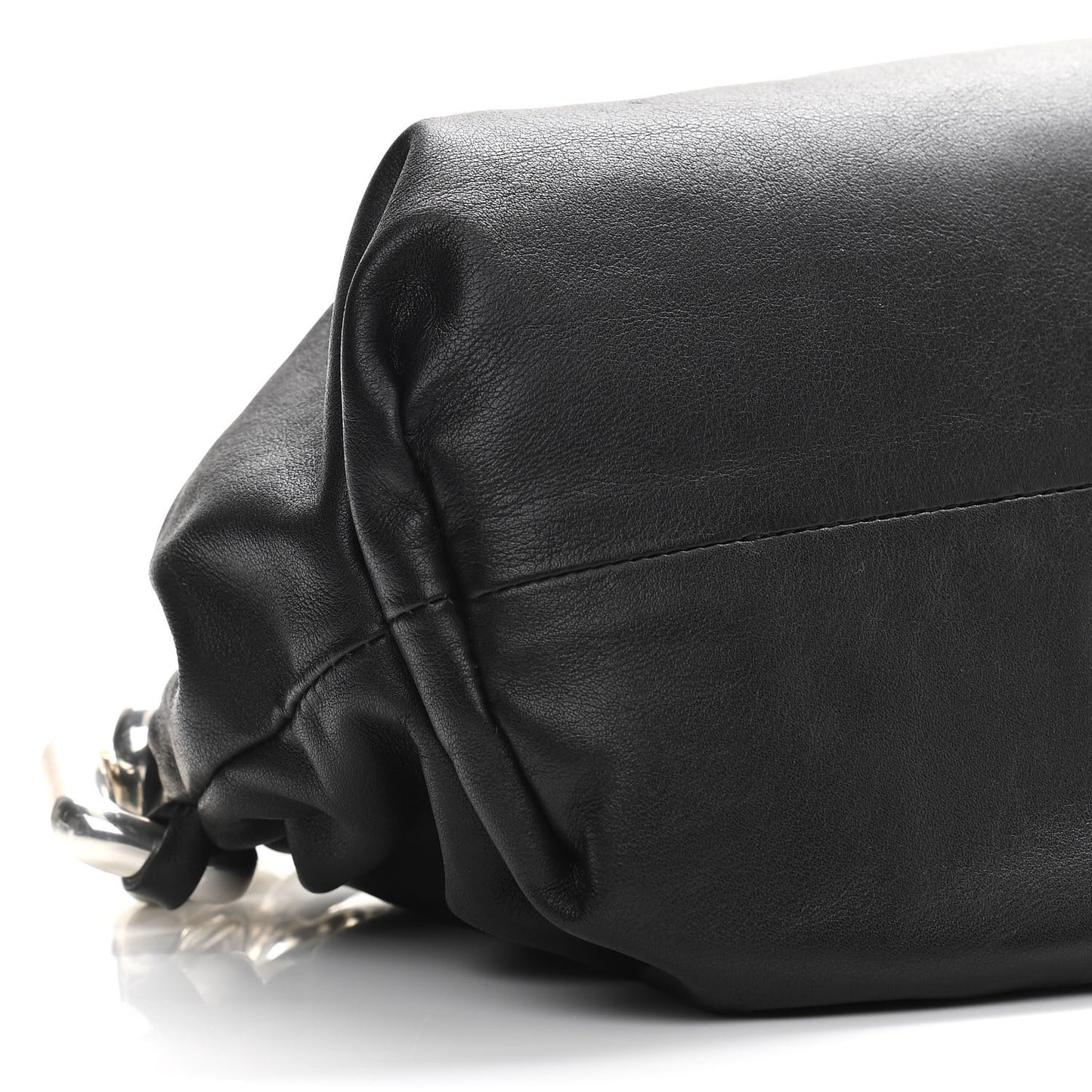 Calfskin The Pouch Chain Black