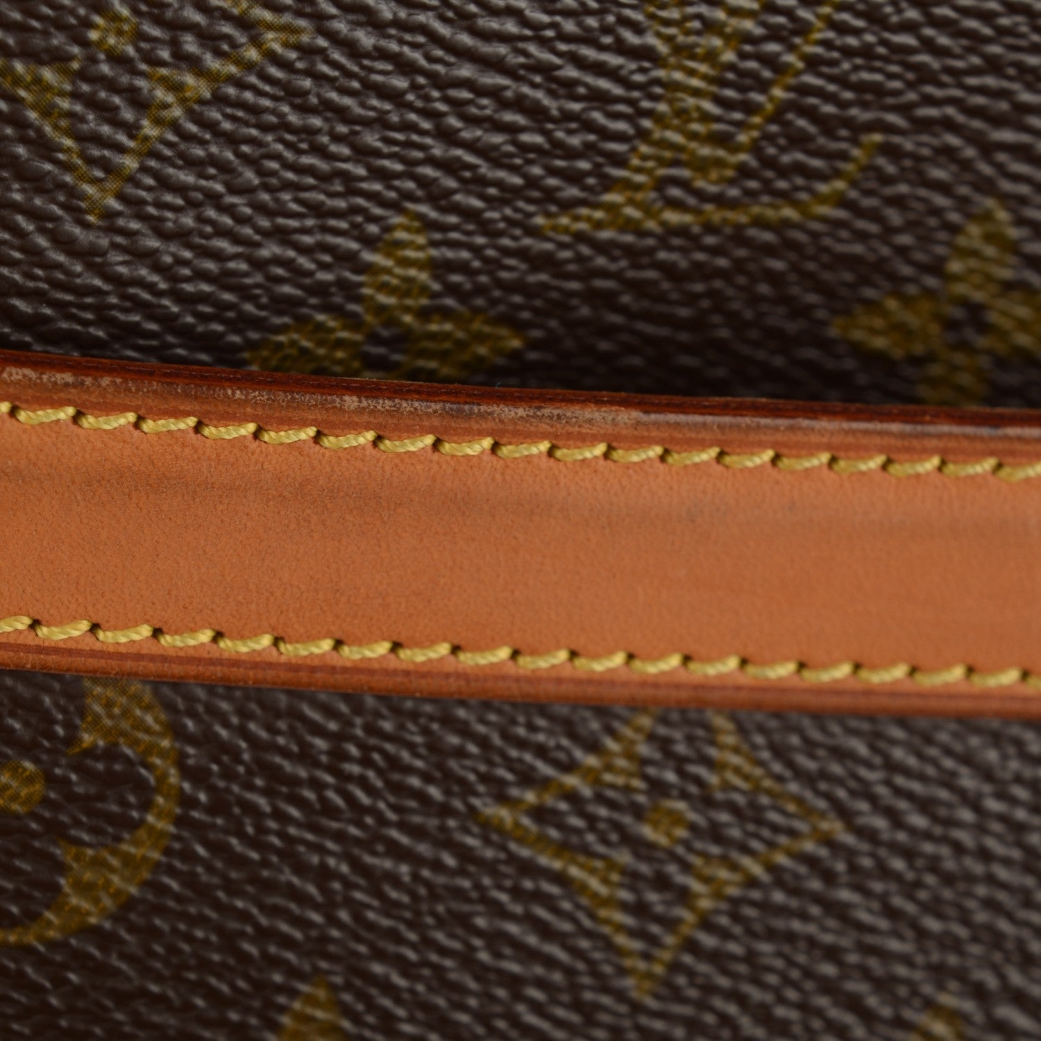 Louis Vuitton Monogram Reporter GM 7 of 12