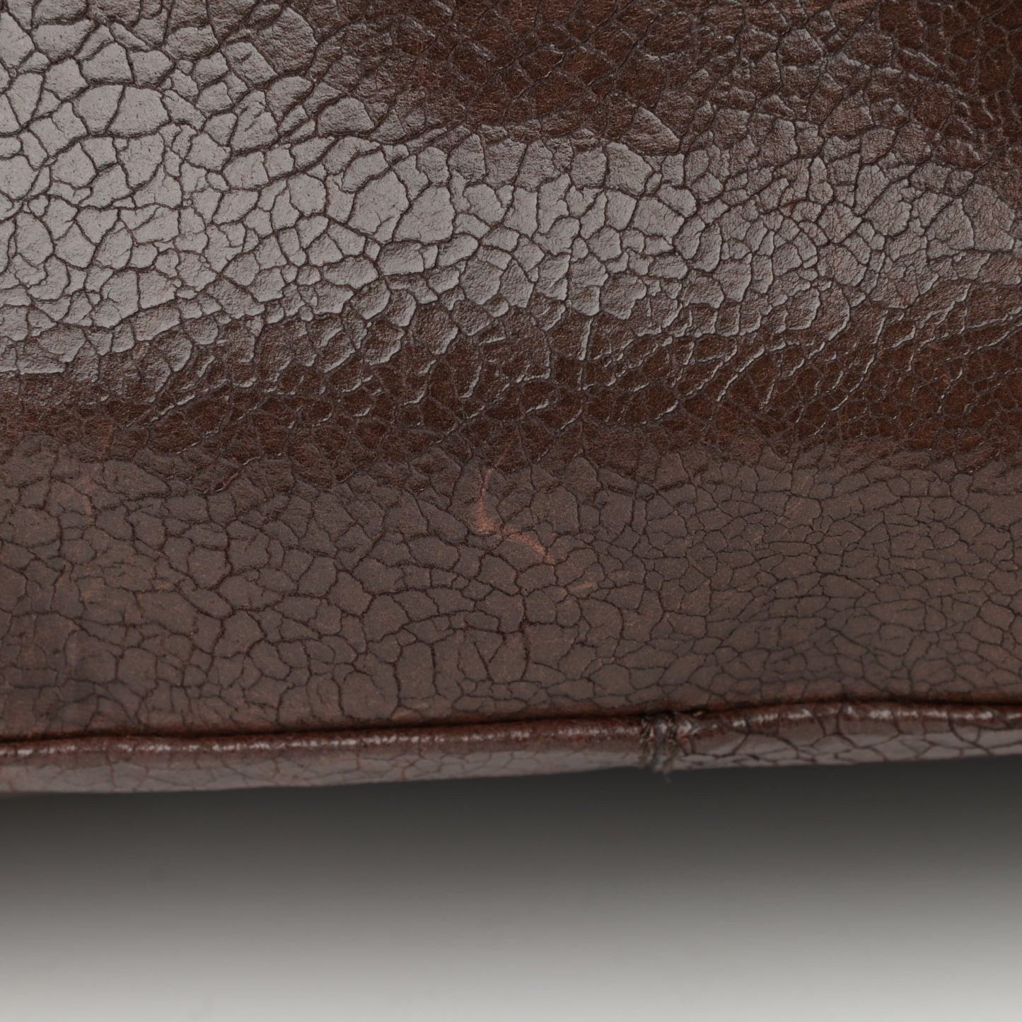 Crackled Calfskin Medium Nightingale Brown