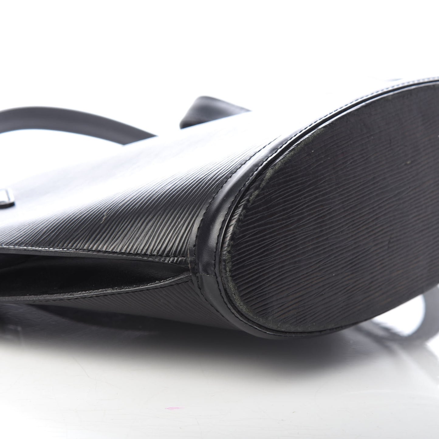 Epi Saint Jacques PM Long Straps Black