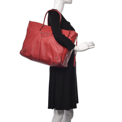 Balenciaga Veau Souple Papier A4 Zip Around Tote Rouge 2 of 19