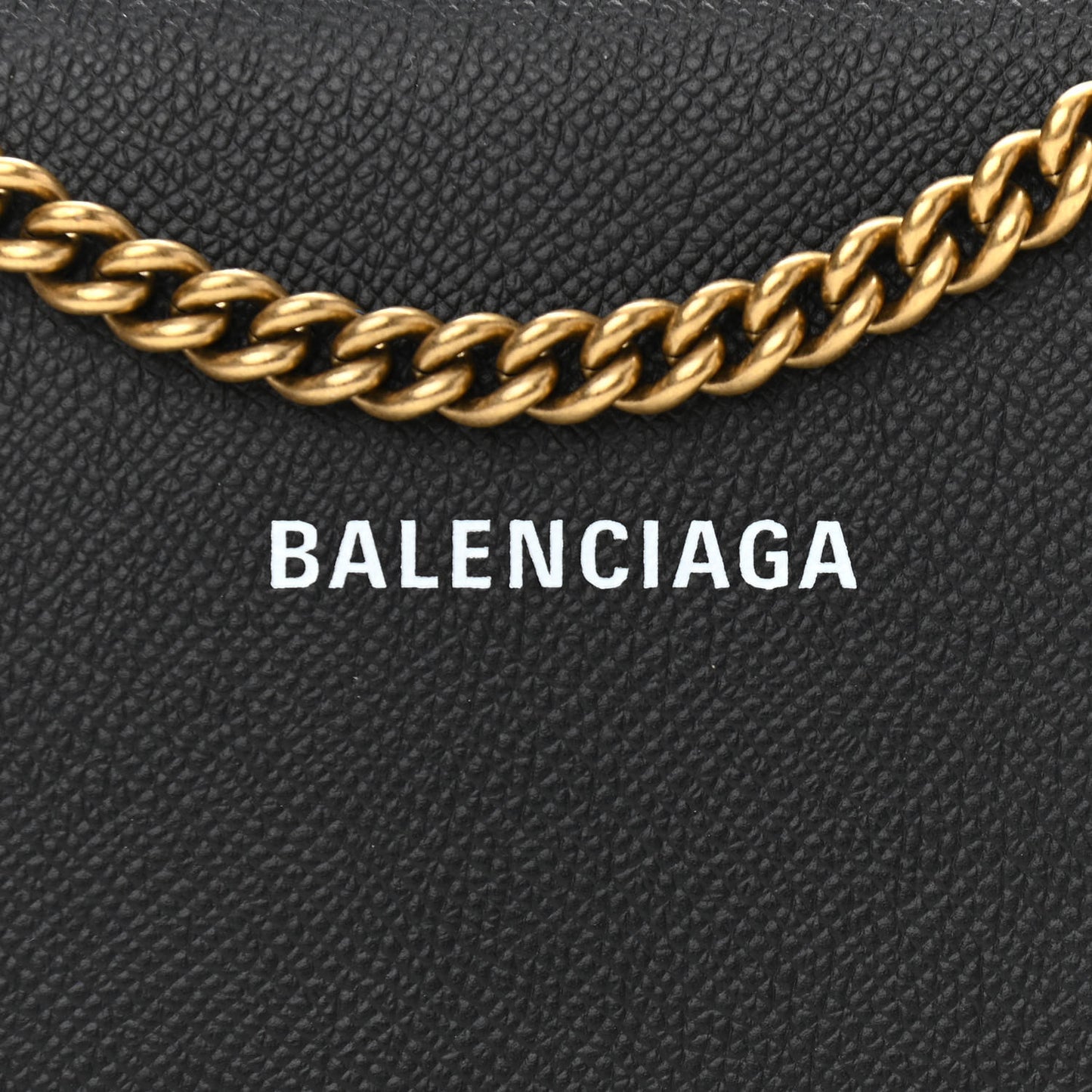 Grained Calfskin Logo Cash Continental Wallet on Chain Black White