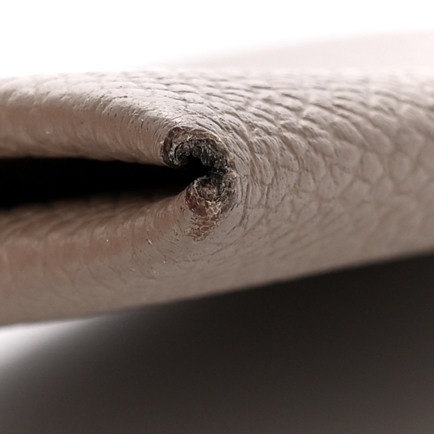 Epsom Calvi Card Case Gris Asphalt