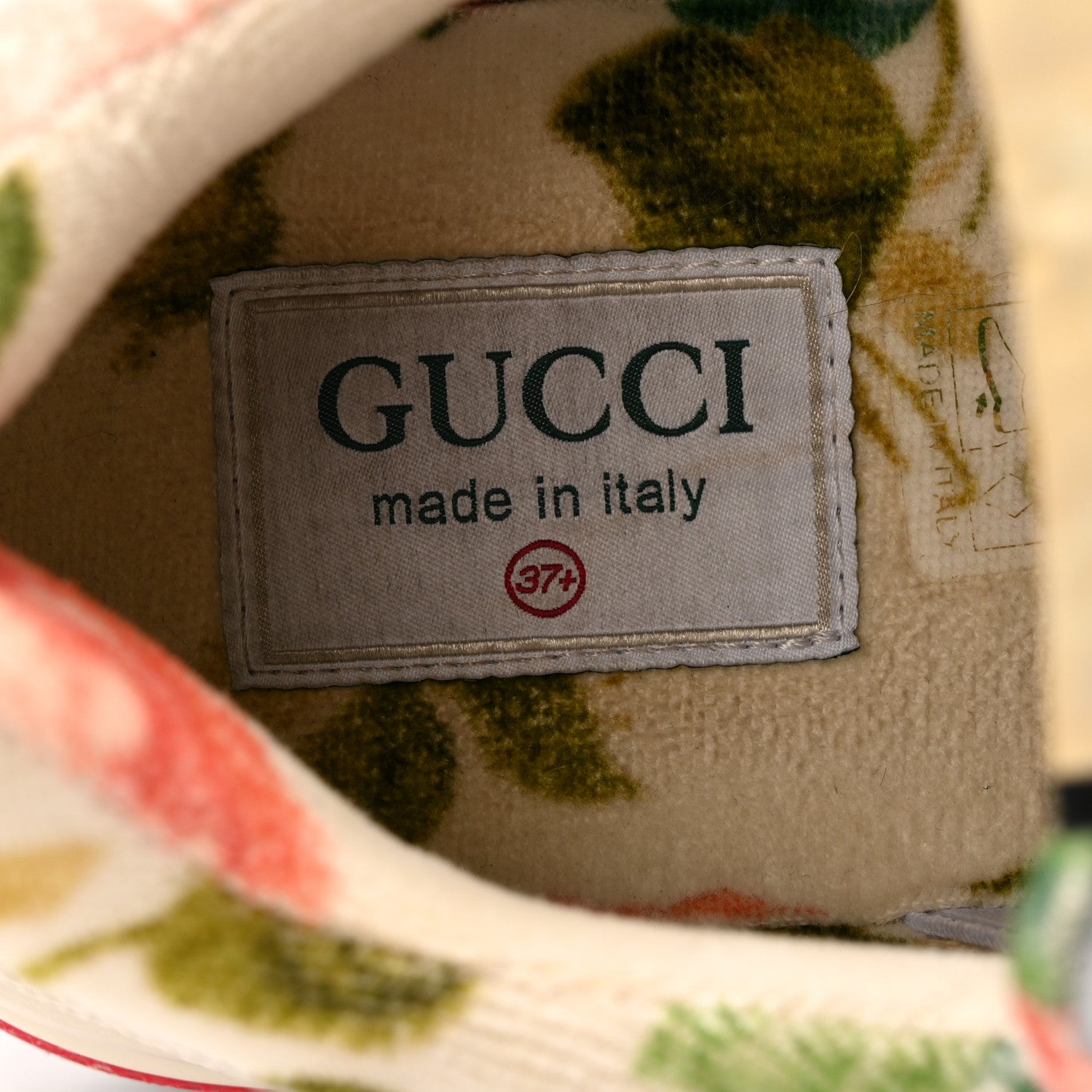 Gucci Metallic Calfskin Glitter Mesh Womens Ultrapace Sneakers 37.5 Silver Light Grey Mystic White 7 of 13