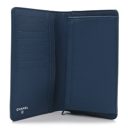 Chanel Patent CC Trousse Maquil Yen Wallet Blue 4 of 8