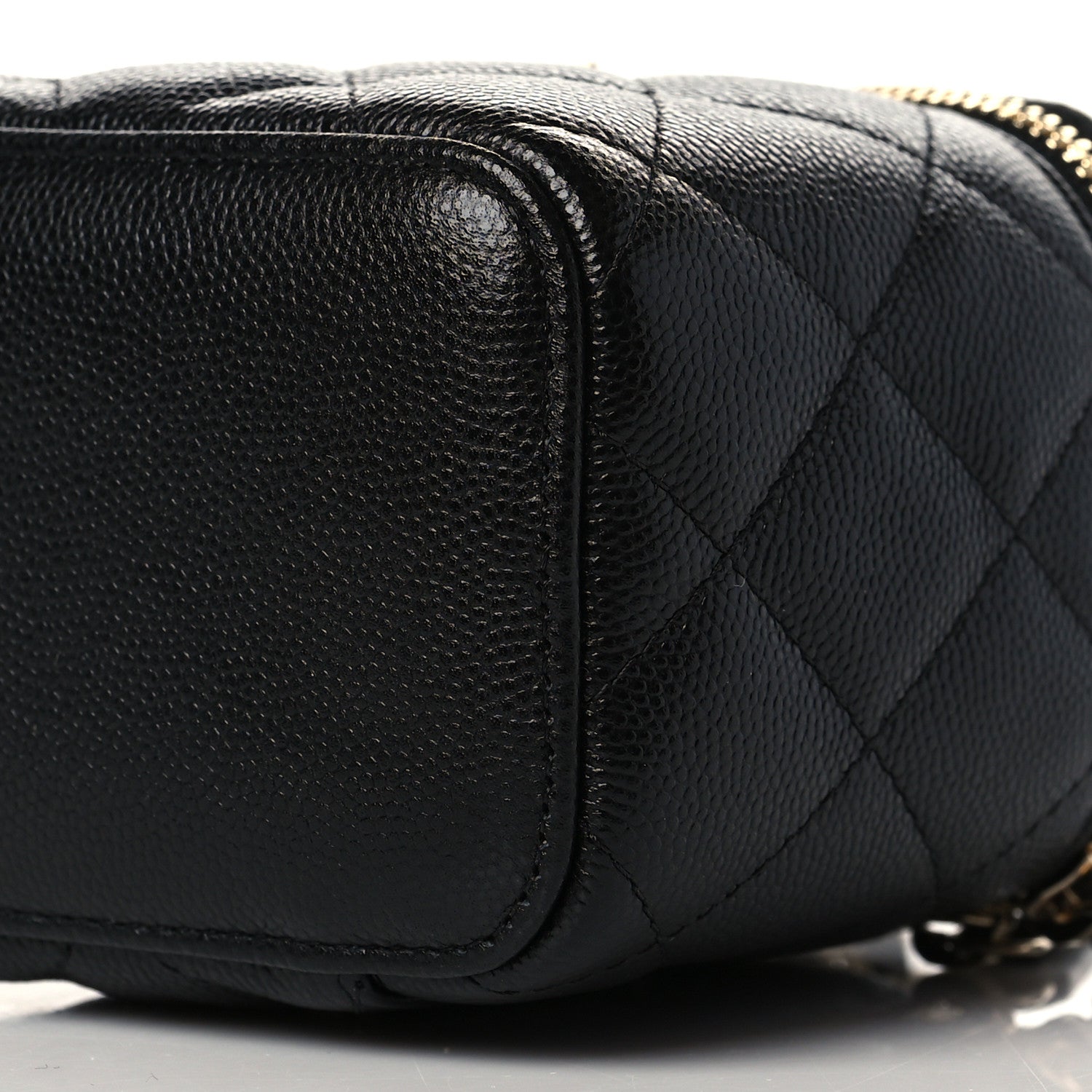 Chanel Caviar Quilted Mini Pearl On Top Vanity Case With Chain Black 10 of 11