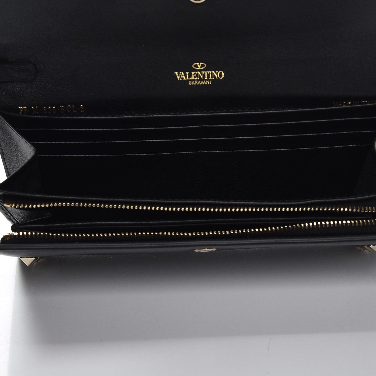 Valentino Garavani Calfskin Rockstud Wristlet Travel Wallet Black 4 of 9