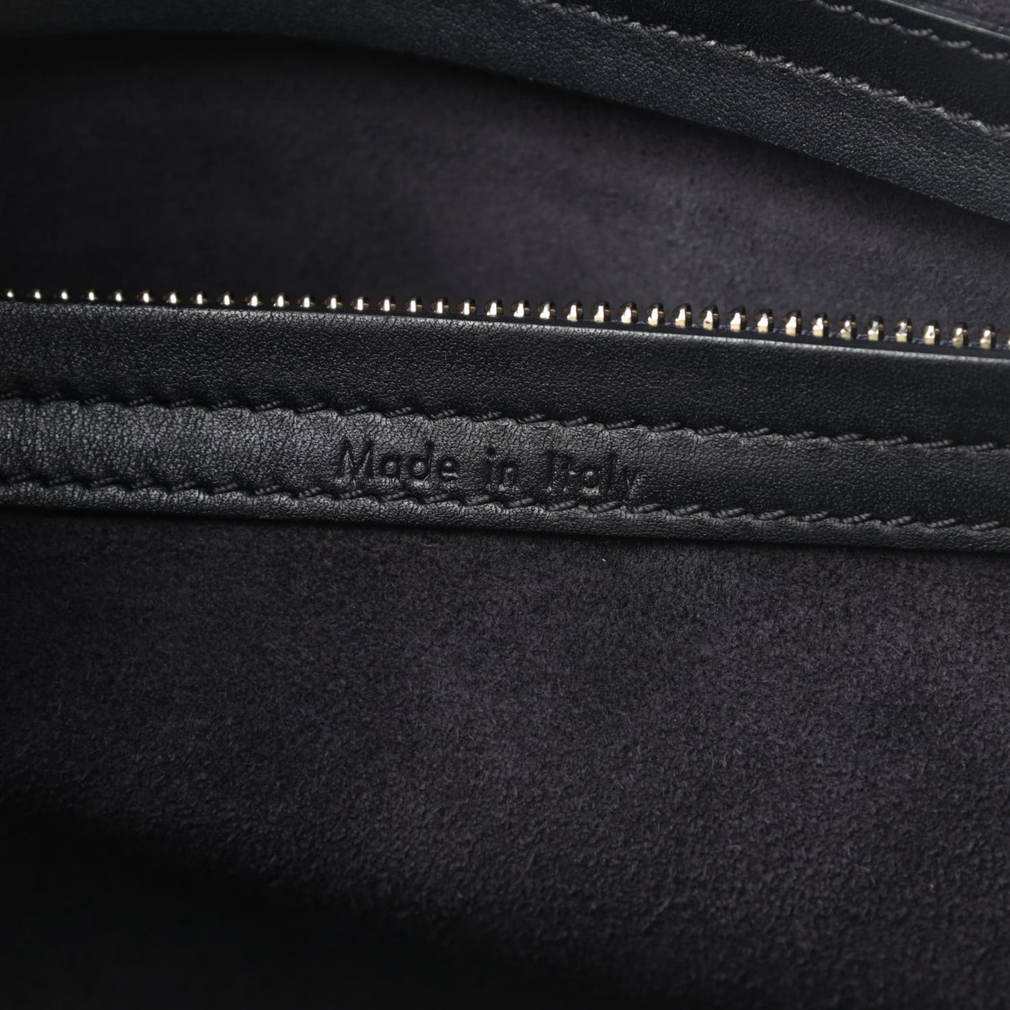 Smooth Calfskin Medium Phantom Luggage Black