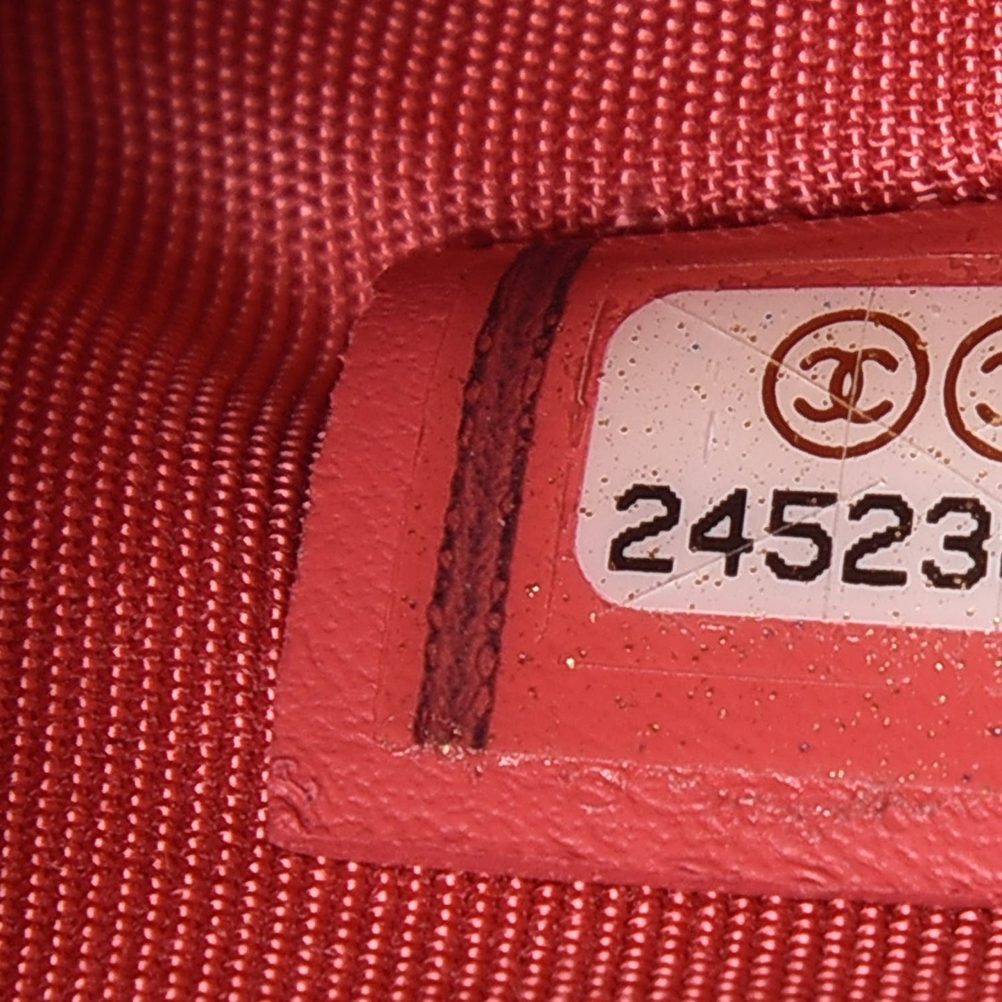 Caviar Quilted Small Cosmetic Case Dark Pink