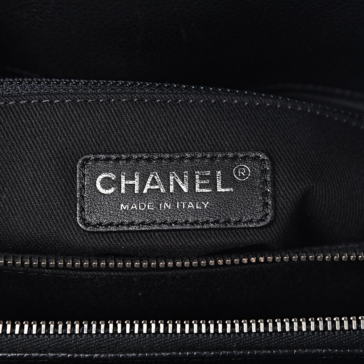 Caviar Quilted CC Timeless Soft Tote Black