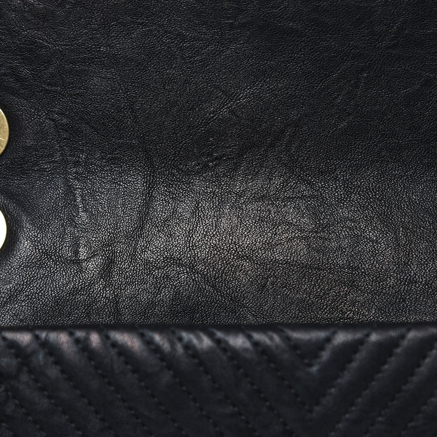 Calfskin Chevron Quilted Medium Surpique Flap Black