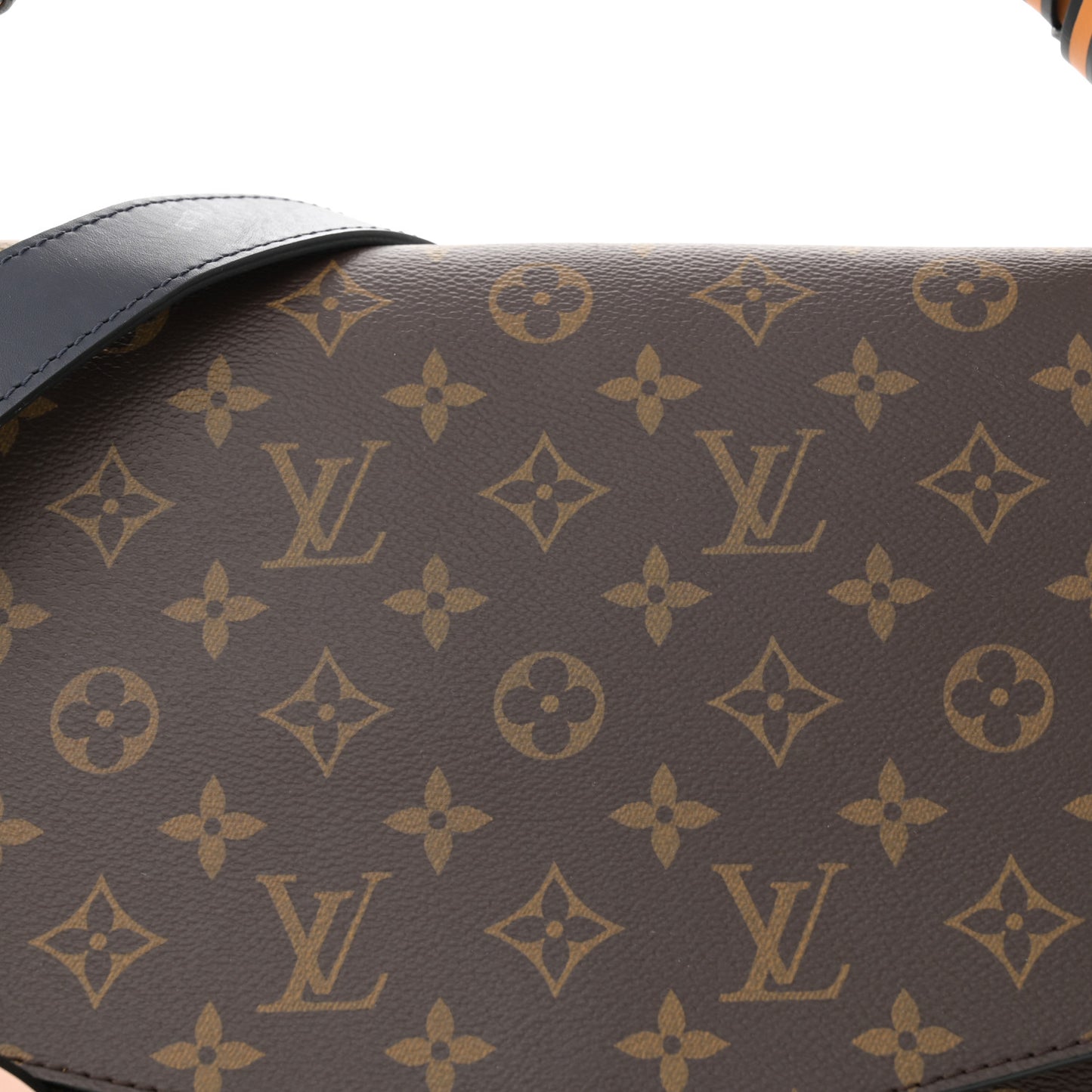Monogram Beaubourg MM Safran Imperial
