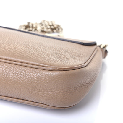 Gucci Pebbled Calfskin Medium Soho Flap Crossbody Camelia 19 of 23