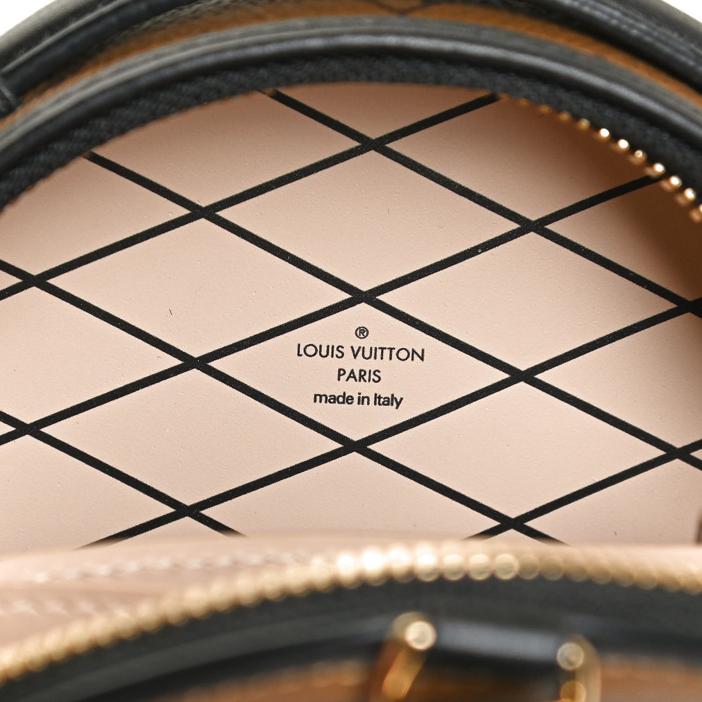 Reverse Monogram Mini Boite Chapeau