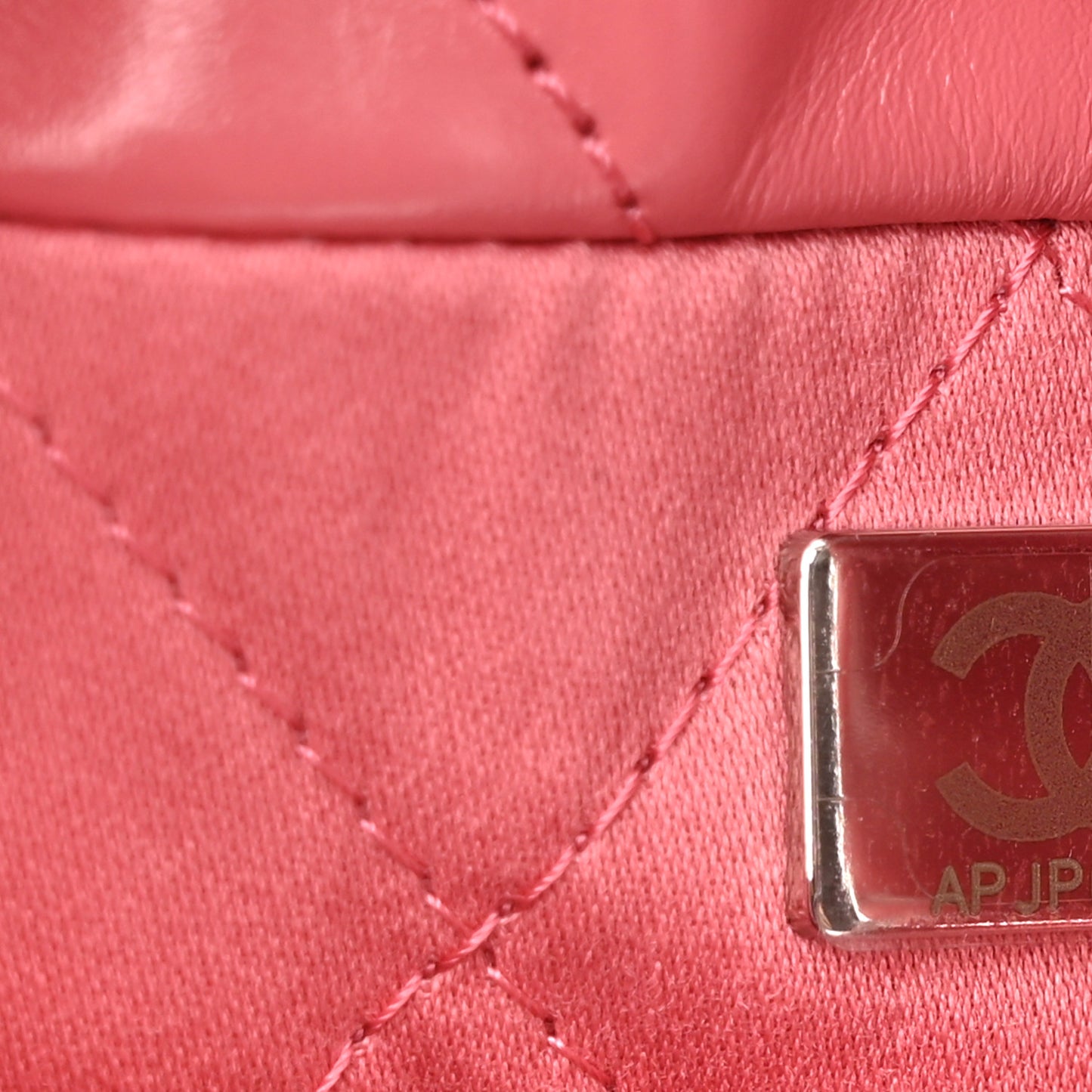Shiny Calfskin Quilted Mini Chanel 22 Pink