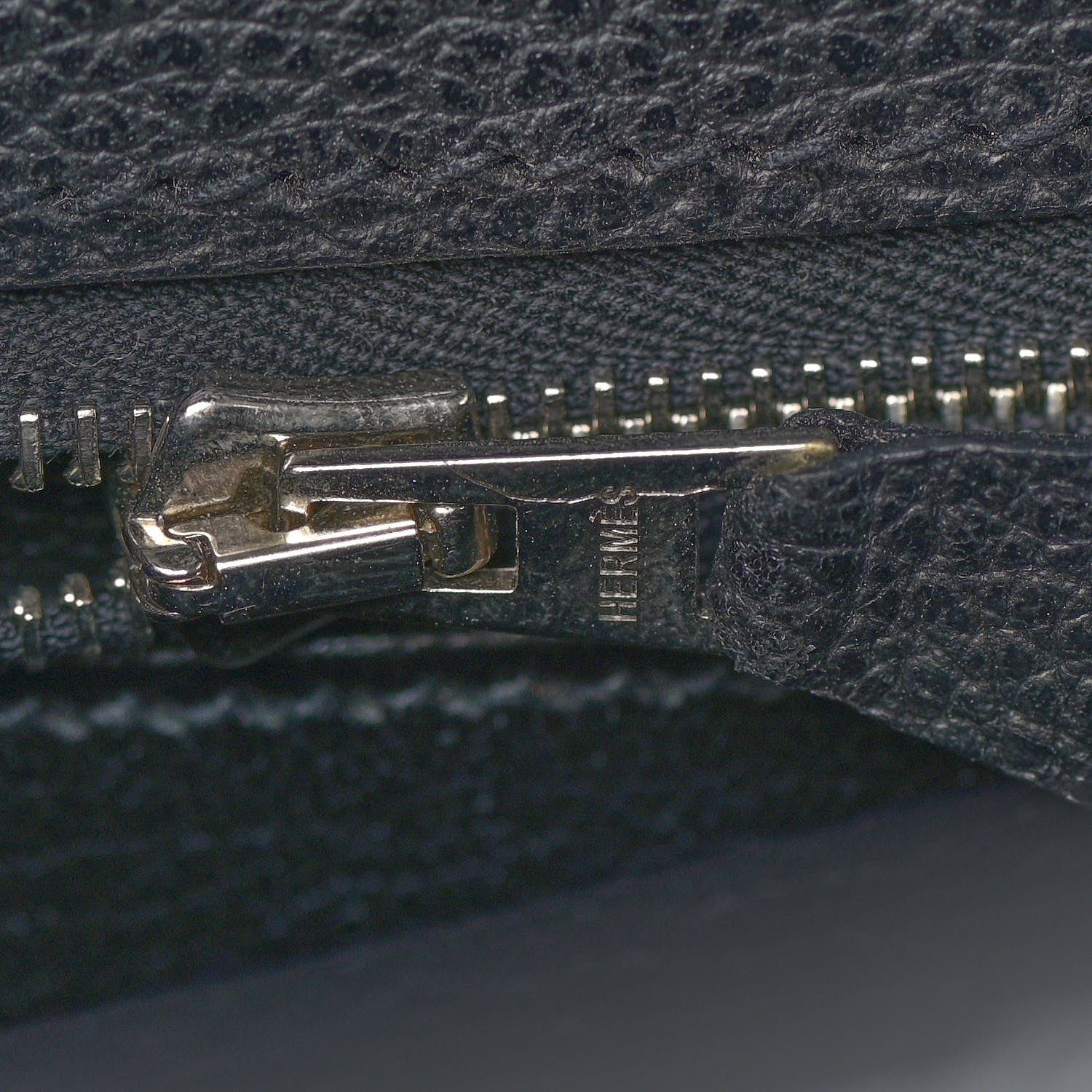 Hermes Vache Liegee Kelly Sellier 32 Black 25 of 34