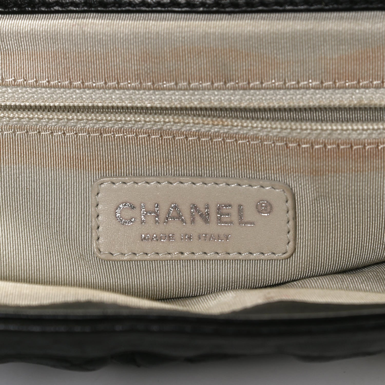 Chanel Washed Lambskin Quilted Medium Chain Around Messenger Black 6 of 15
