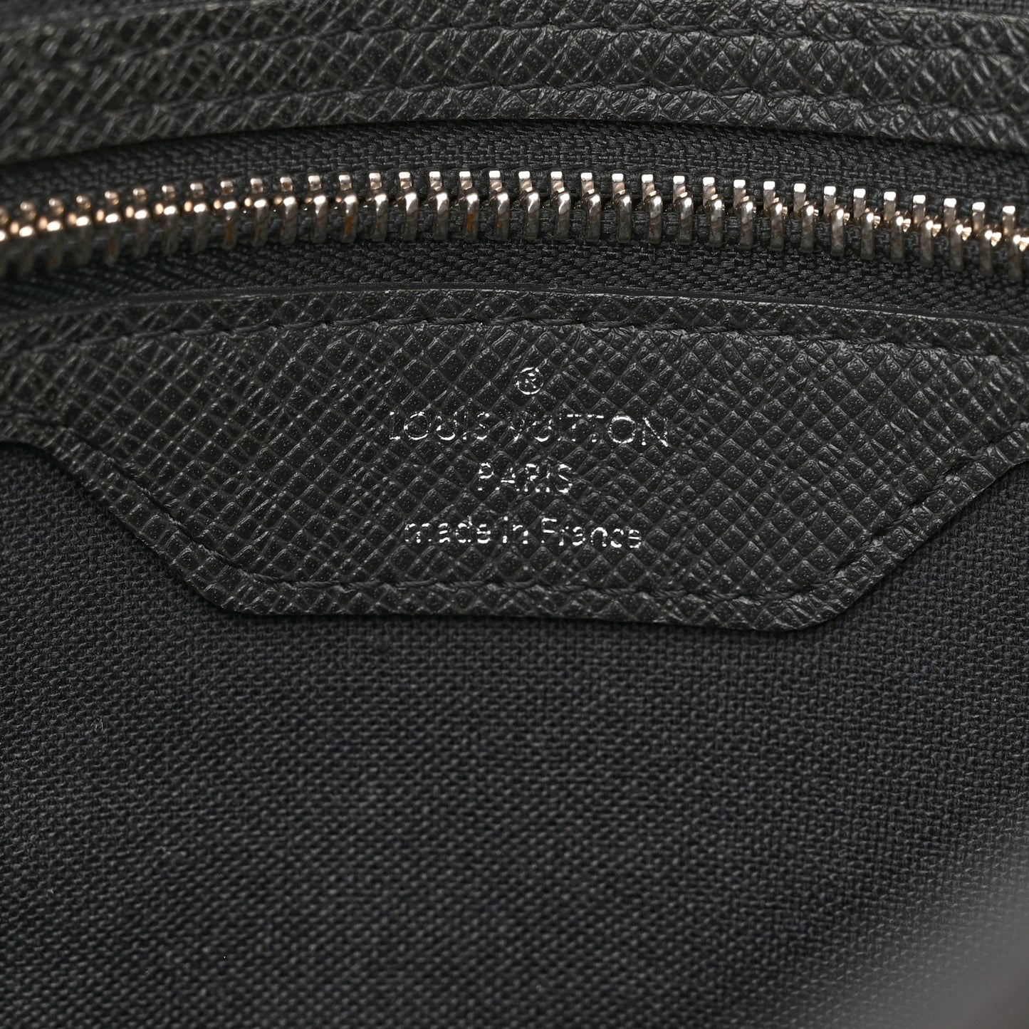 Taiga Roman MM Messenger Black