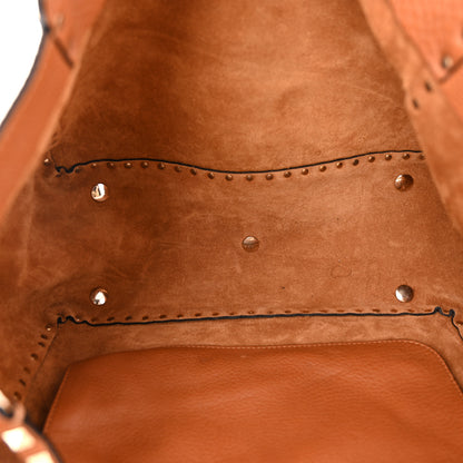 Valentino Garavani Pebbled Calfskin Medium Rockstud Tote Light Cuir 5 of 11