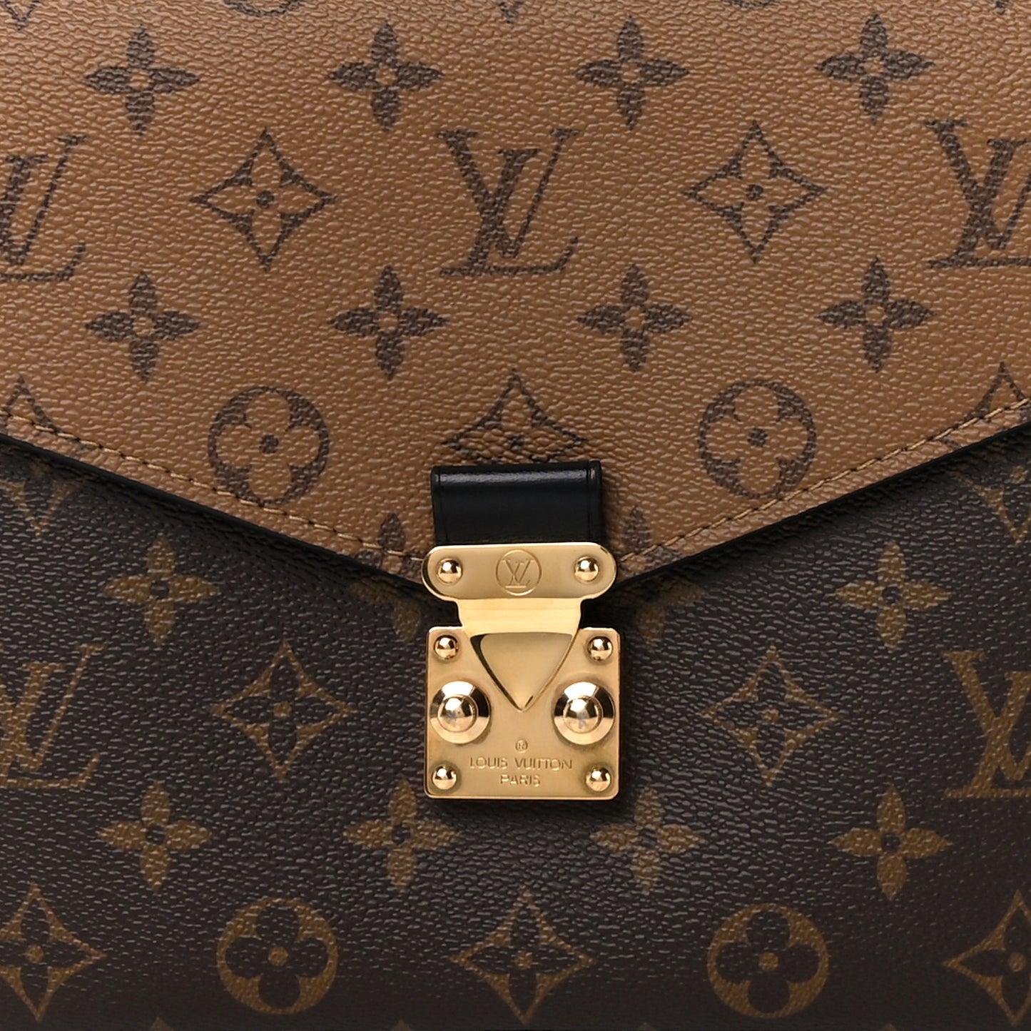 Reverse Monogram Pochette Metis
