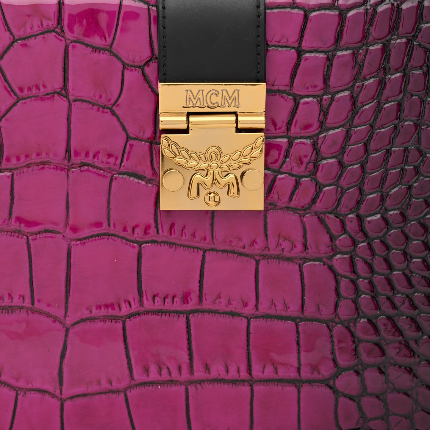 Calfskin Crocodile Embossed Mitte Degrade Kroko Shoulder Bag Purple