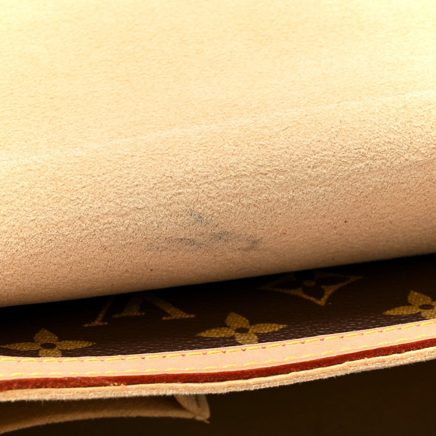 Monogram Beverly MM