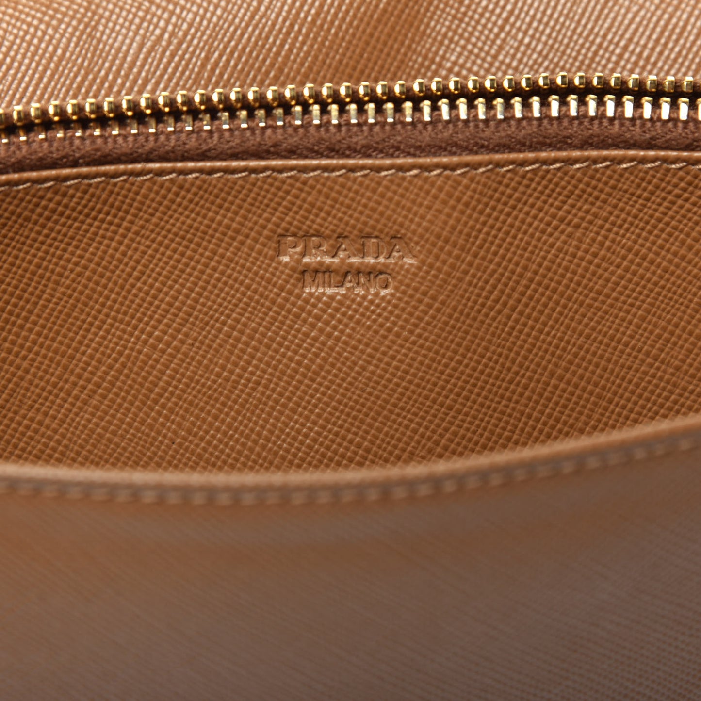 Saffiano Metal Large Chain Wallet Caramel