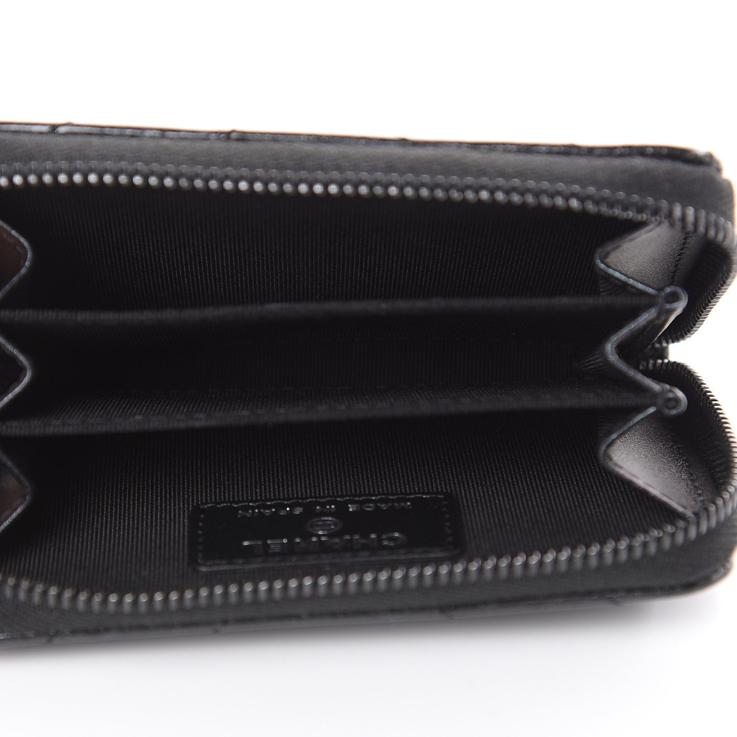 Patent Metallic Crumpled Calfskin Chevron Quilted Coin Purse So Black