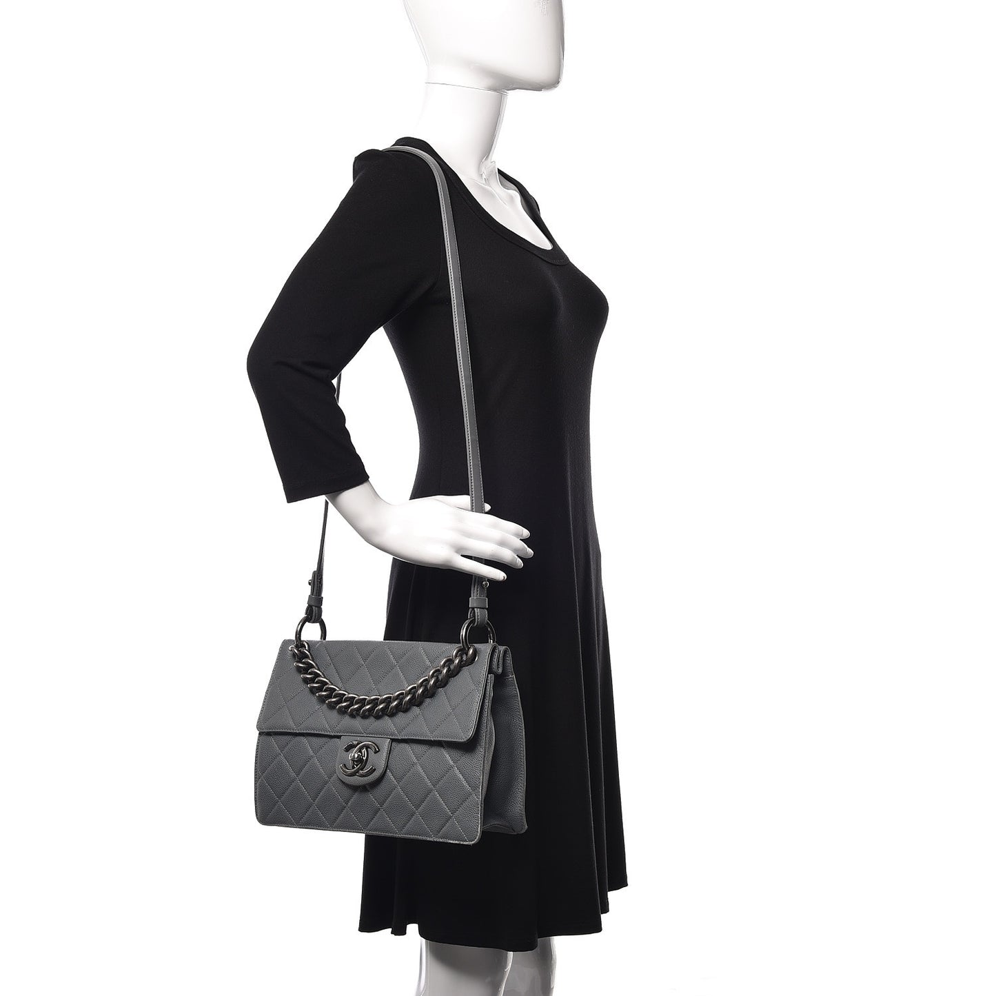 Caviar Quilted Large Retro Class Flap Grey