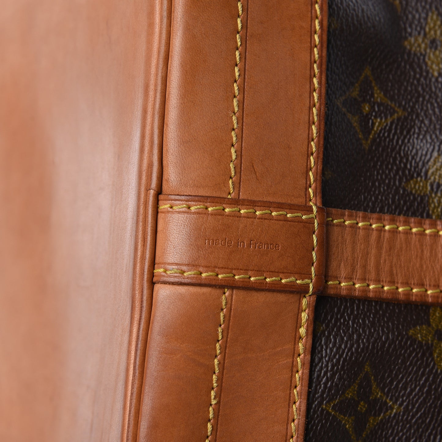 Monogram Noe