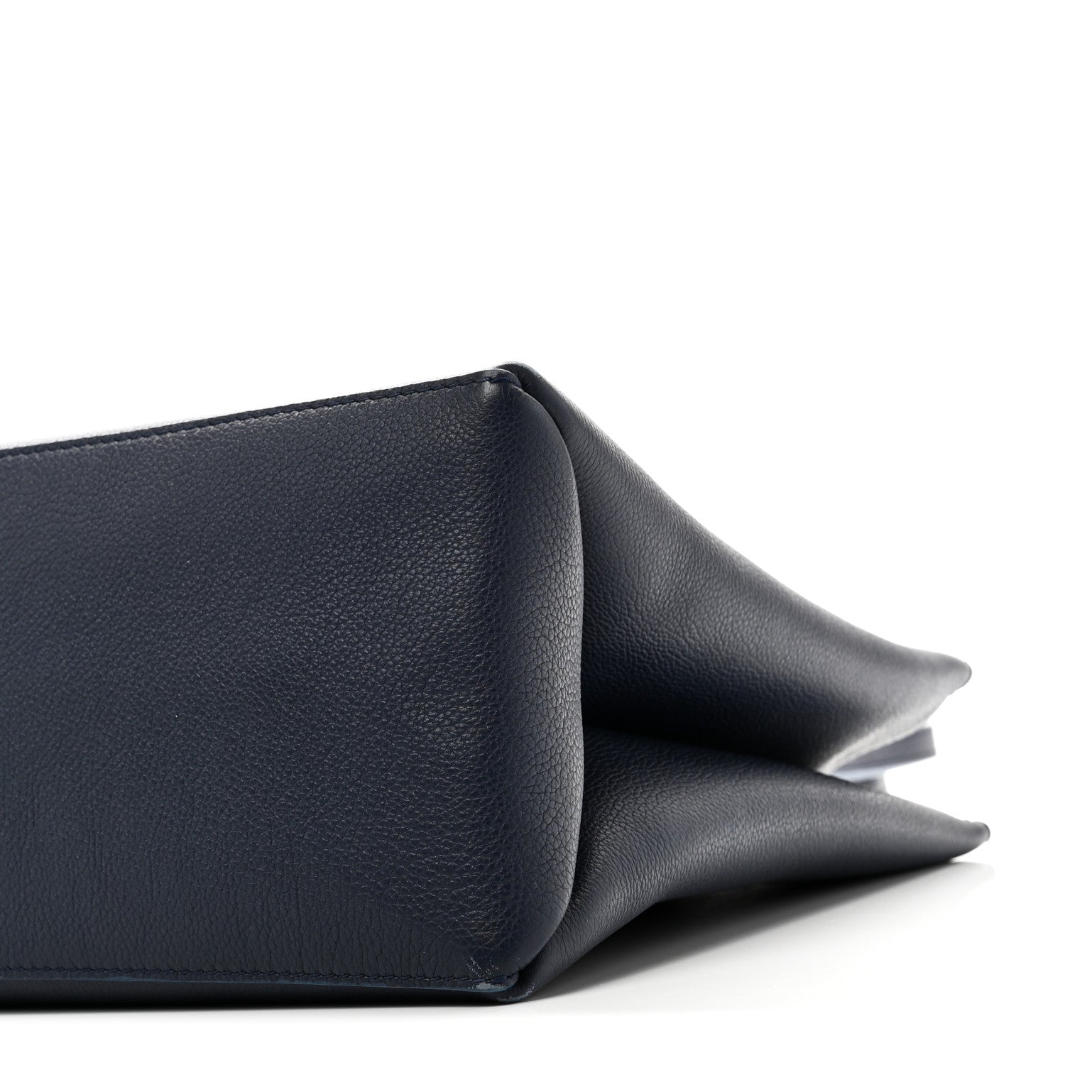 Louis Vuitton Grained Calfskin Lockme Shopper Navy 1853758