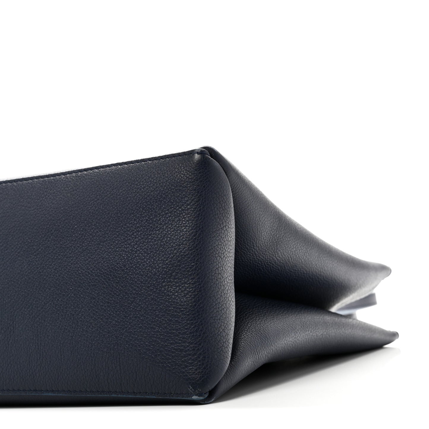 Grained Calfskin Lockme Shopper Navy