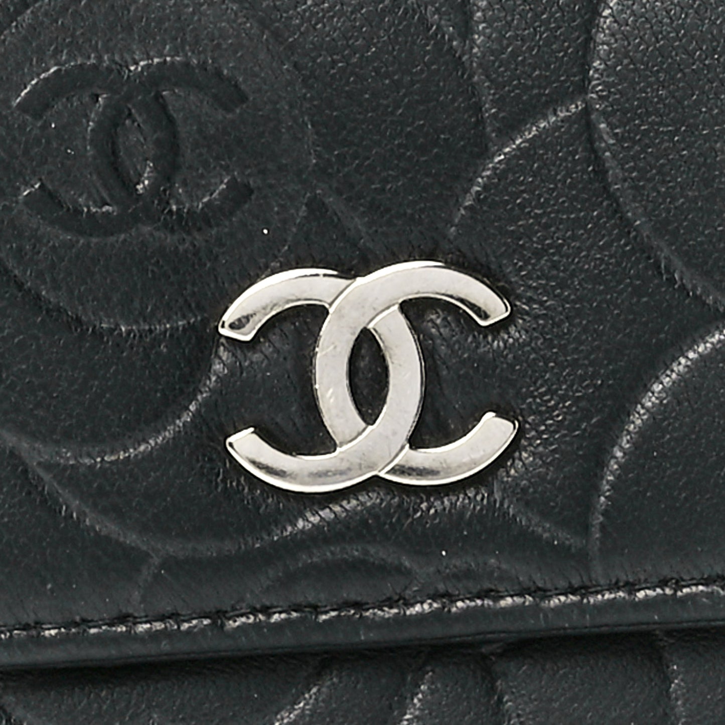 Lambskin Camellia Embossed Small Double Wallet Black